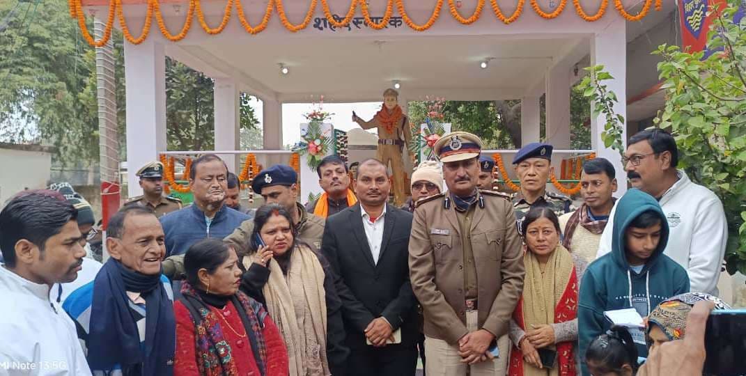 नक्सलियों ने नहीं किया सरेंडर तो दिया जाएगा मुंहतोड़ जवाब : डीआइजी