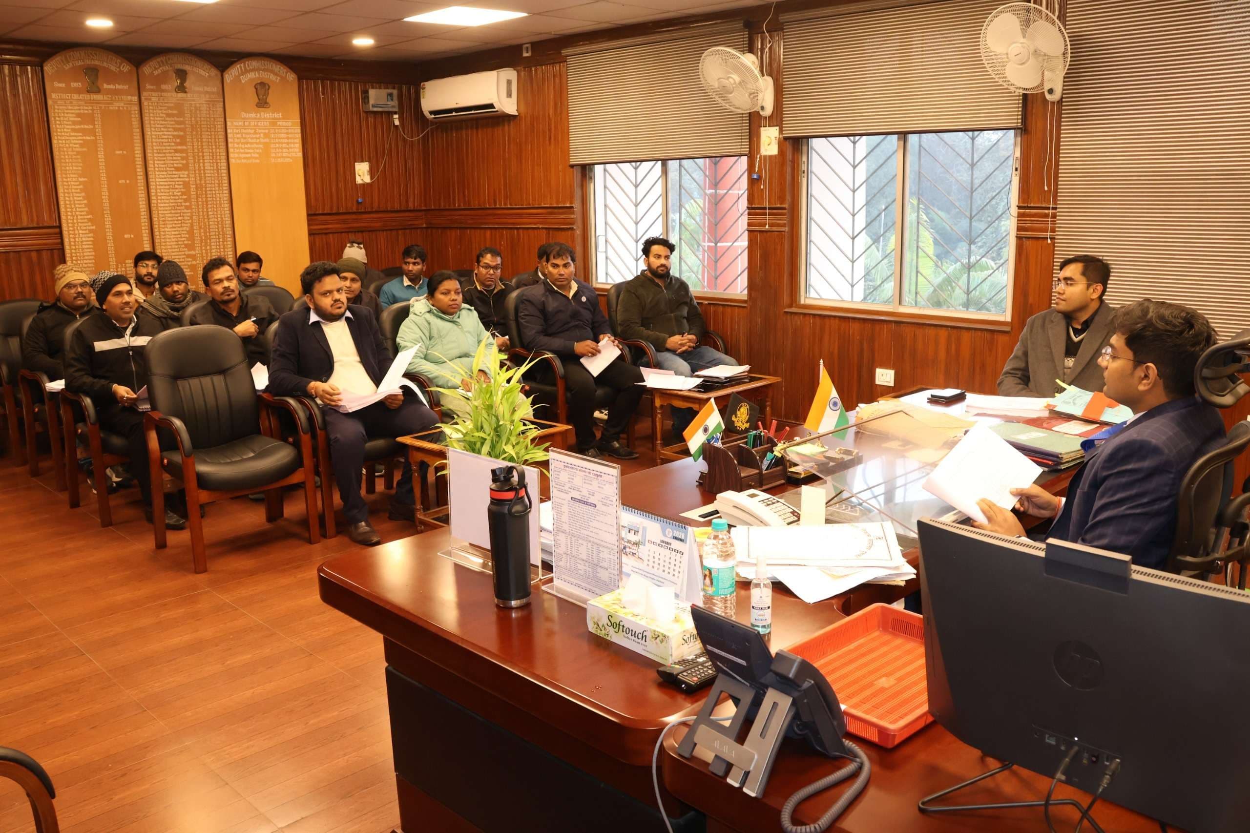 डोर-टू-डोर कचरा उठाव को बनायें प्रभावी : डीसी