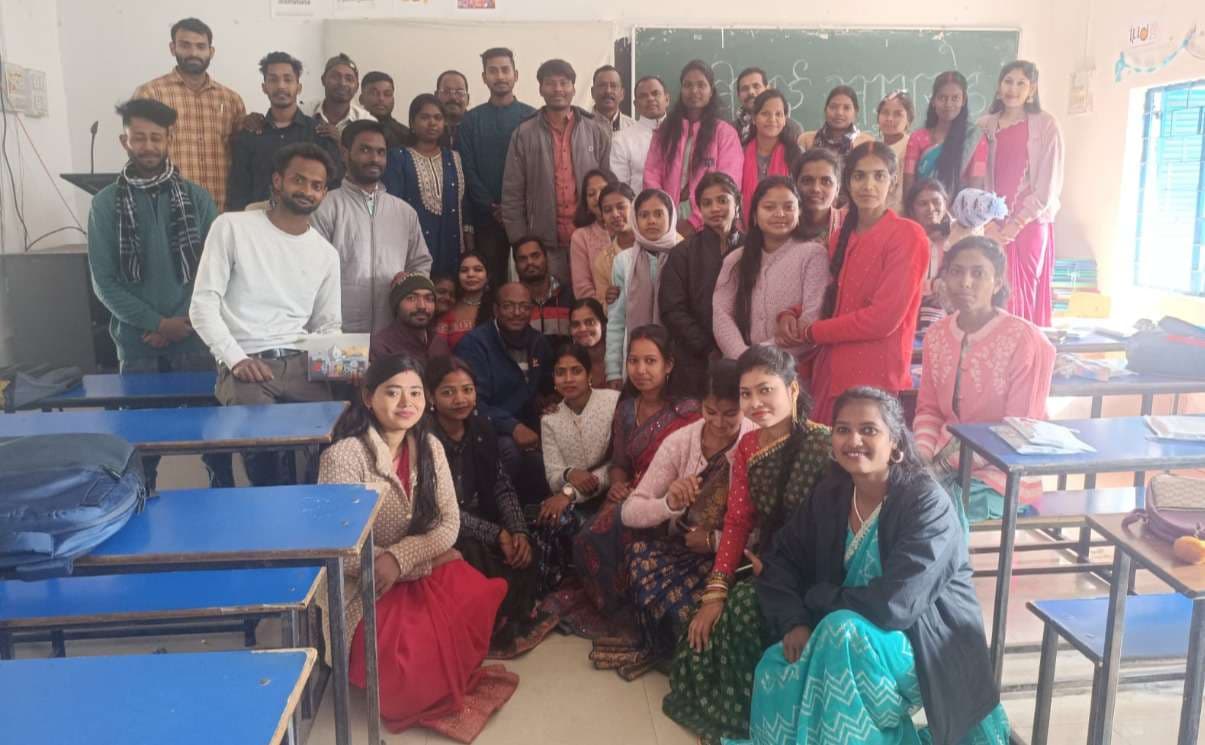 एमए भूगोल के विद्यार्थियों की विदाई में समारोह