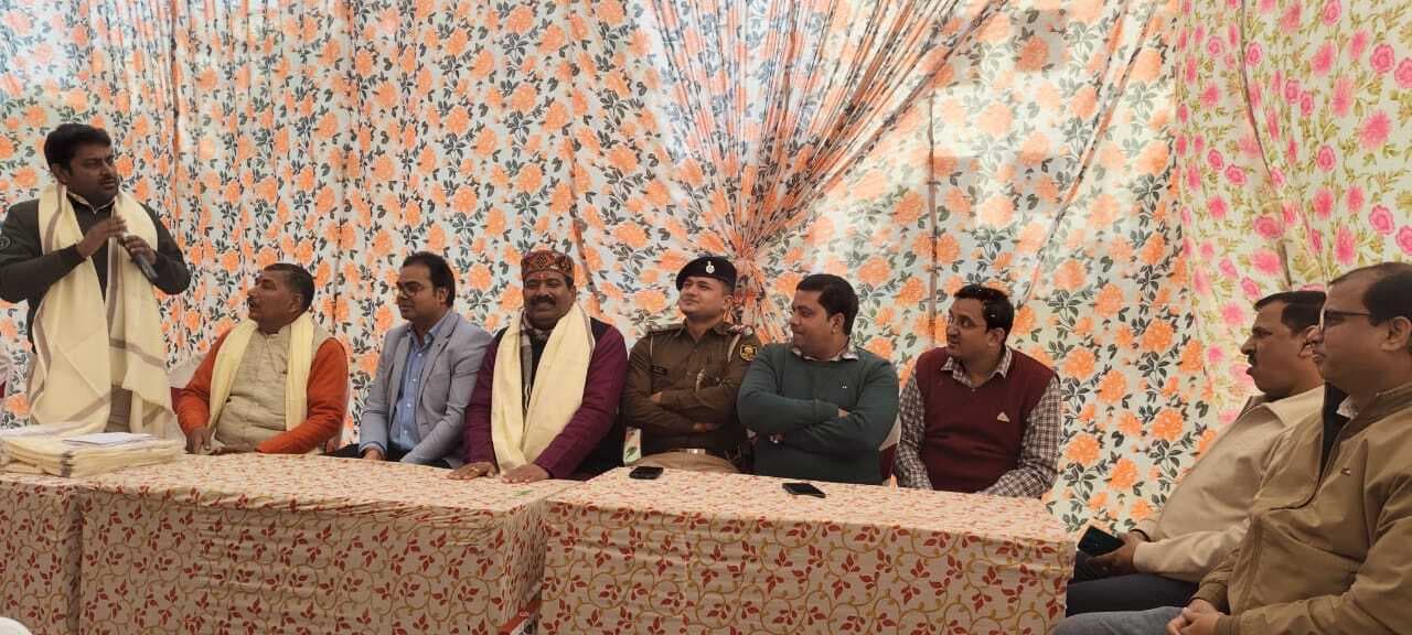 कुचायकोट में 200 से अधिक ग्रामीण चिकित्सक सम्मानित