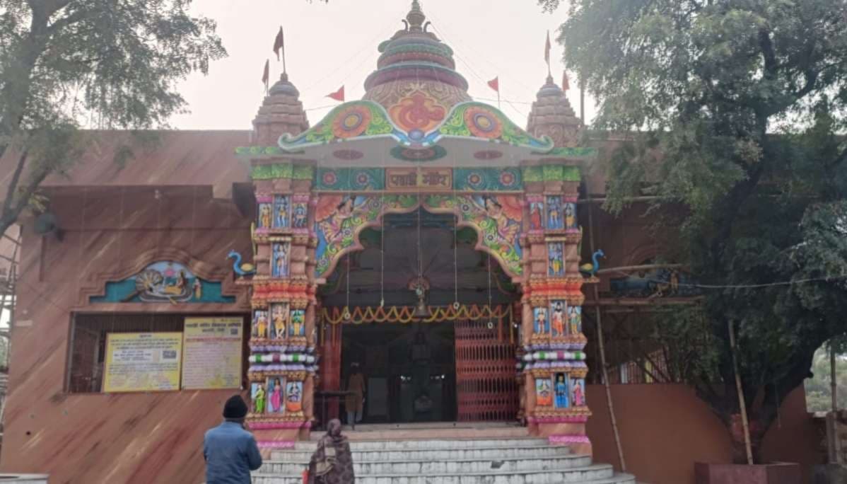खलारी पहाड़ी मंदिर पुनर्निर्माण की 24वीं वर्षगांठ पर होगा खिचड़ी भंडारा