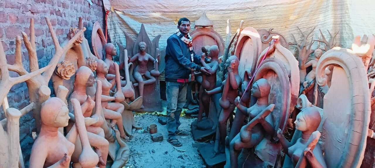 मुरलीपहाड़ी में मां सरस्वती की प्रतिमा निर्माण शुरू