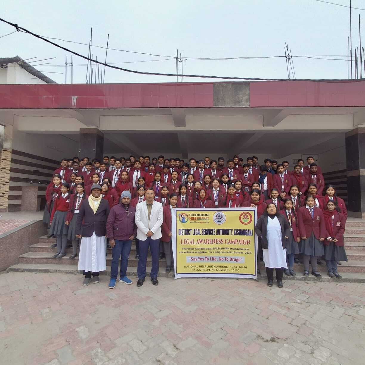 विधि सेवा प्राधिकार ने सेंट जेवियर्स स्कूल के छात्र-छात्राओं को नशे से दूर रहने के लिए किया जागरूक