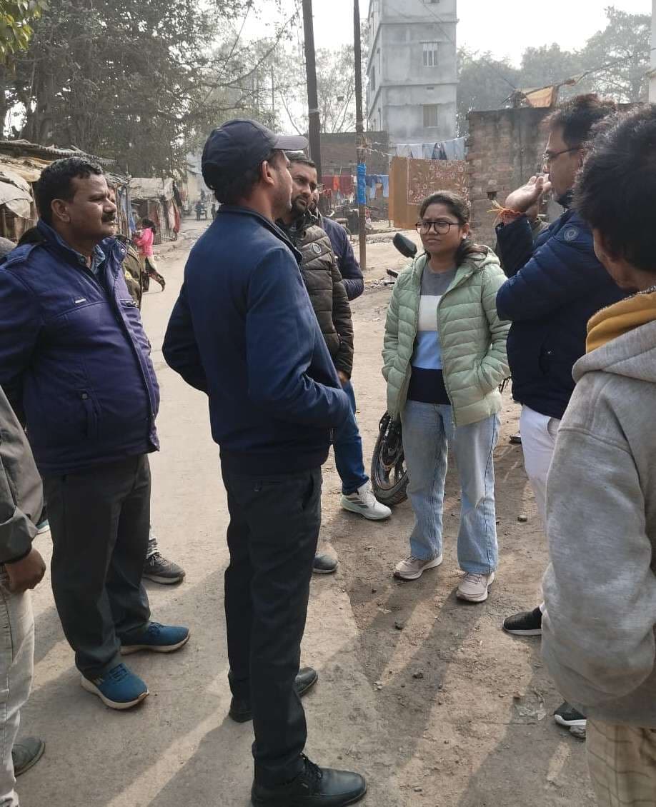 अखाड़ाघाट फोरलेन पुल की रफ्तार पर ब्रेक