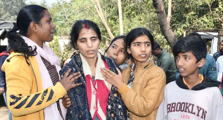 Bokaro News : हादसे में घायल फुटपाथ दुकानदार की मौत, आक्रोश