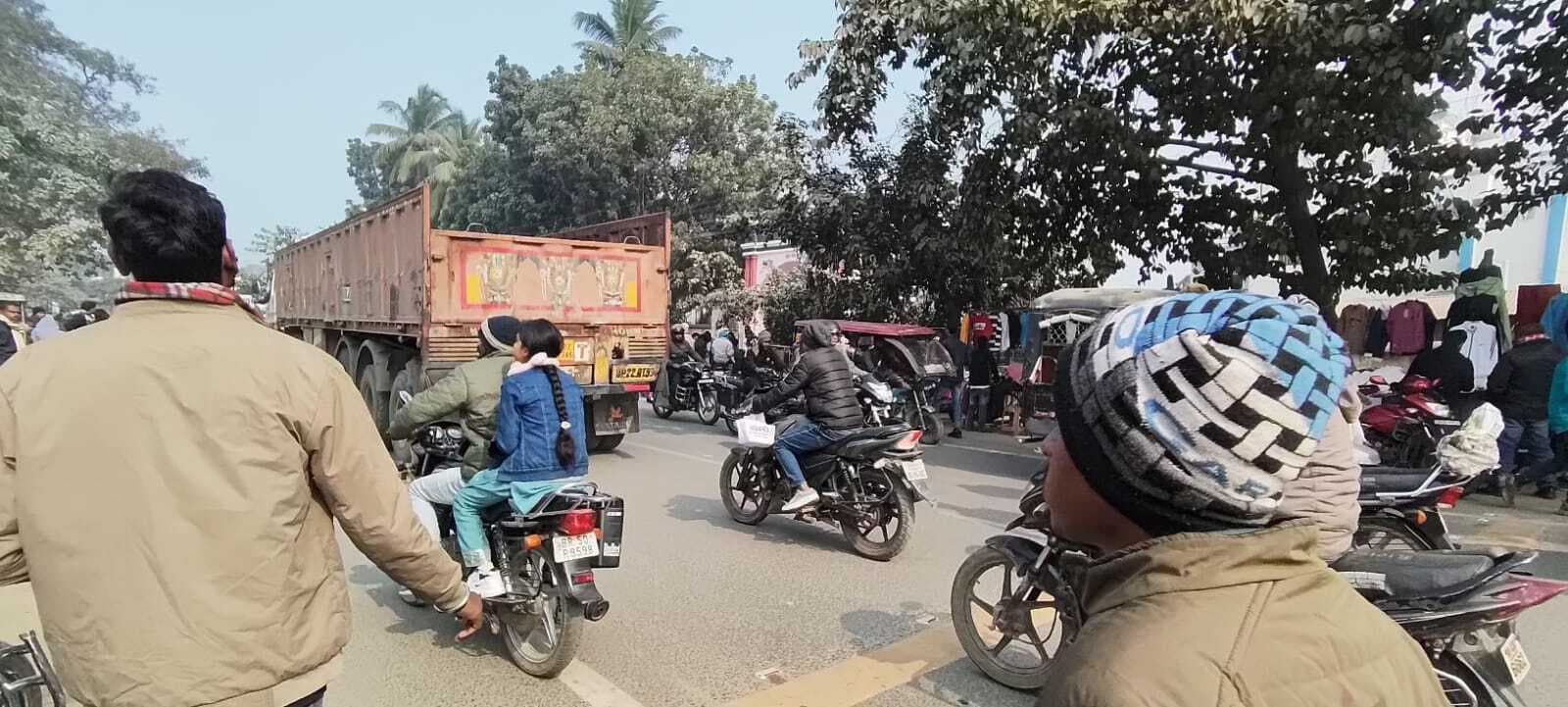 धूप निकलने से शहरवासियों को मिली राहत