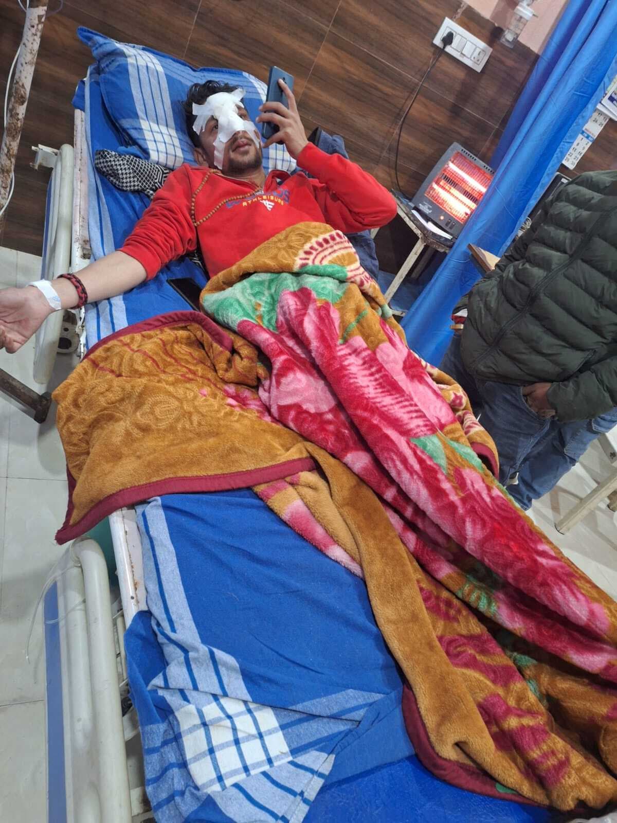 आपसी विवाद के मारपीट के बाद चली गोली, मारपीट में एक घायल