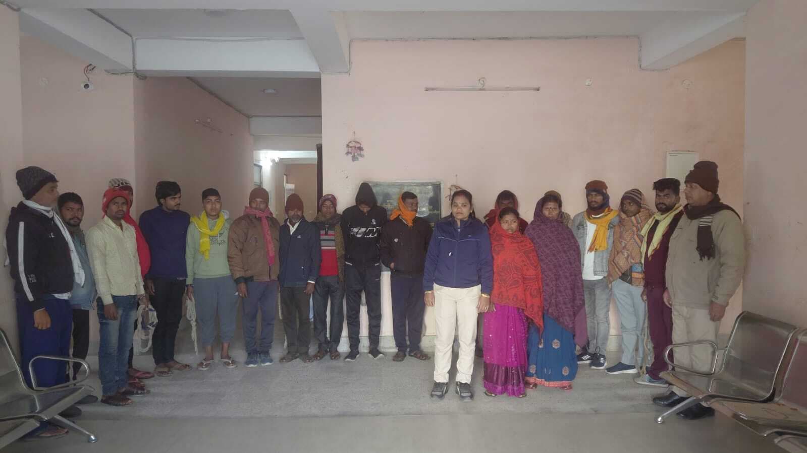 उत्पाद विभाग की बड़ी कार्रवाई, 19 लोग गिरफ्तार