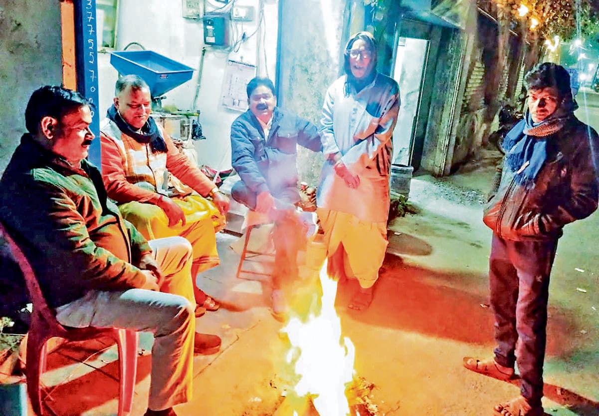 Rourkela News : ओडिशा में शीतलहर, झारसुगुड़ा का पारा 5.1 डिग्री सेल्सियस