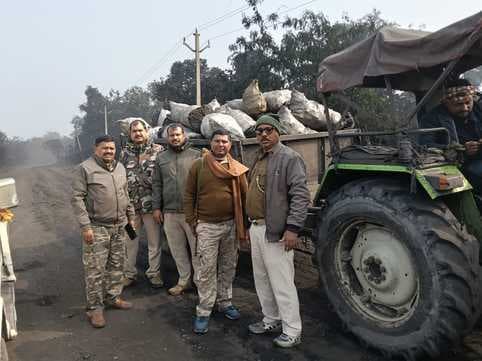 खनन क्षेत्र से 15.80 टन कोयला जब्त, तस्करों पर कड़ी निगरानी