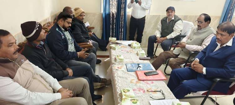 Chaibasa News : नयी कमेटी में सदस्यों की संख्या घटाने पर नाराजगी