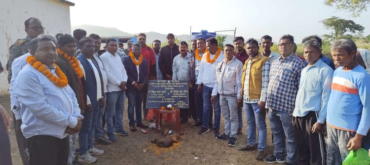 East Singhbhum News : झाटीझरना पंचायत में विकास को नयी रफ्तार, सुदूरवर्ती क्षेत्र मुख्यधारा से जुड़ेंगे