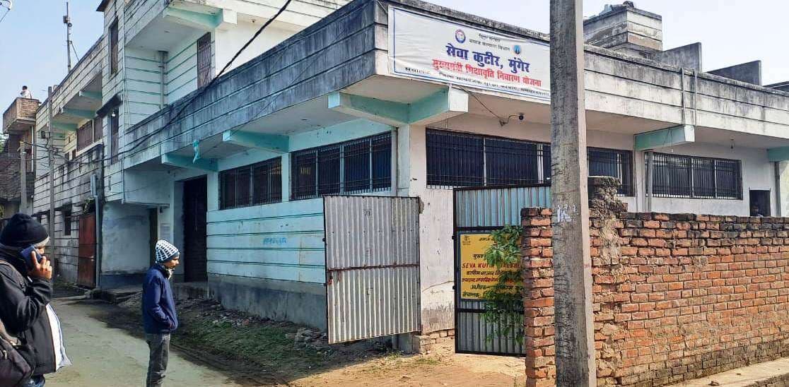 वाह रे सिस्टम : 23 भिक्षुक पर 20 कर्मचारी, सड़कों पर भीख मांगने भटक रहे भिखमंगे