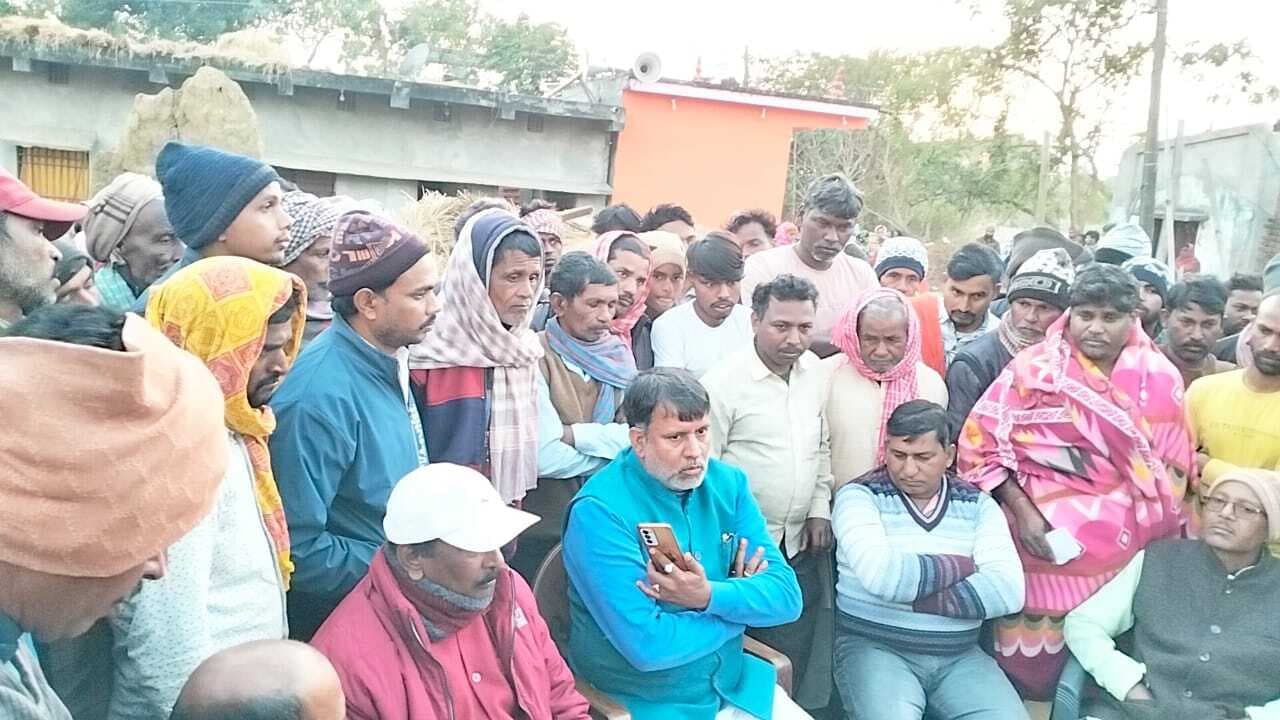 रतना गांव पहुंचा युवक का शव, परिजनों में मचा कोहराम