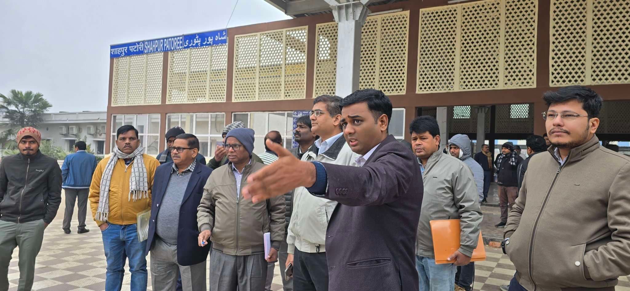 Samastipur News:डीआरएम ने किया शाहपुर पटोरी स्टेशन का निरीक्षण