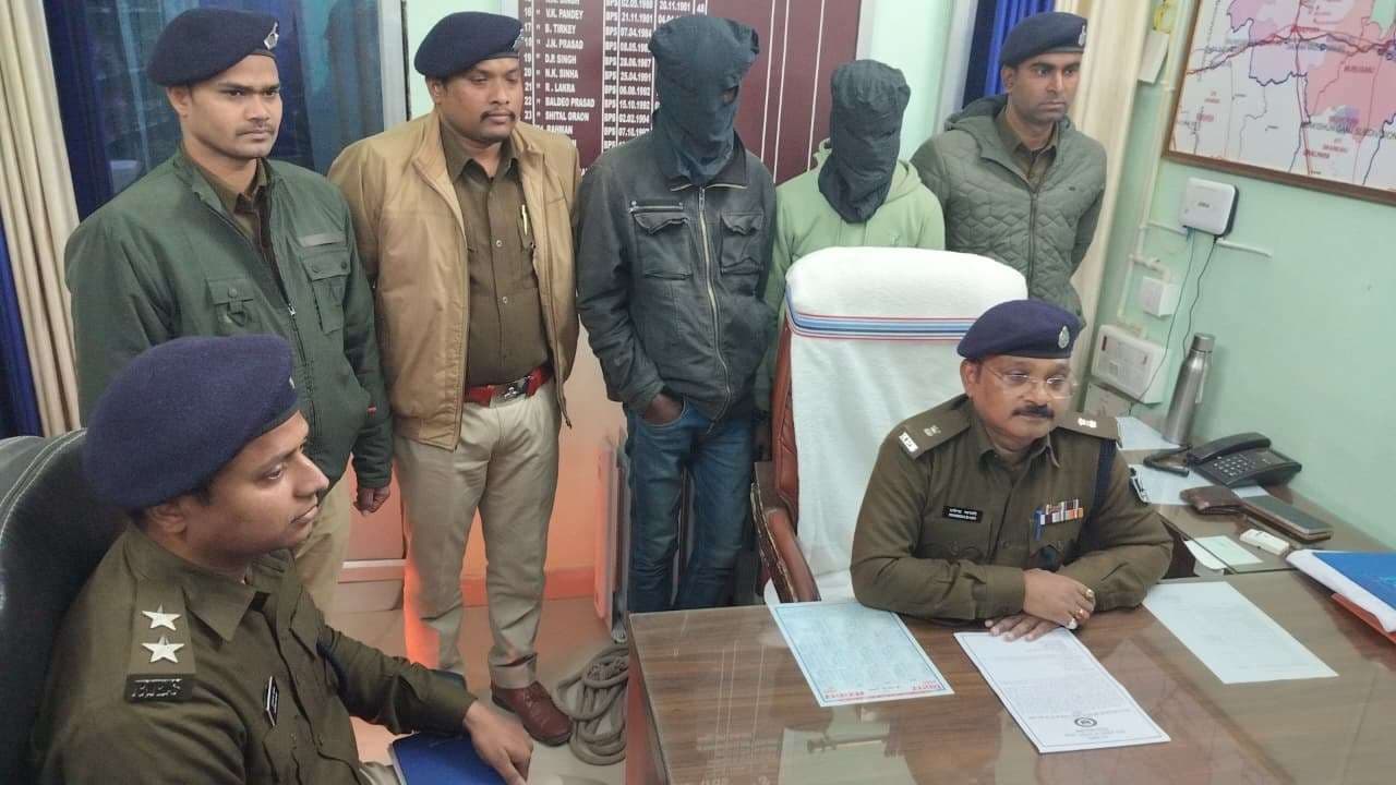 पुलिस ने 24 घंटे में मूर्ति चोरी का किया उद्भेदन, दो गिरफ्तार