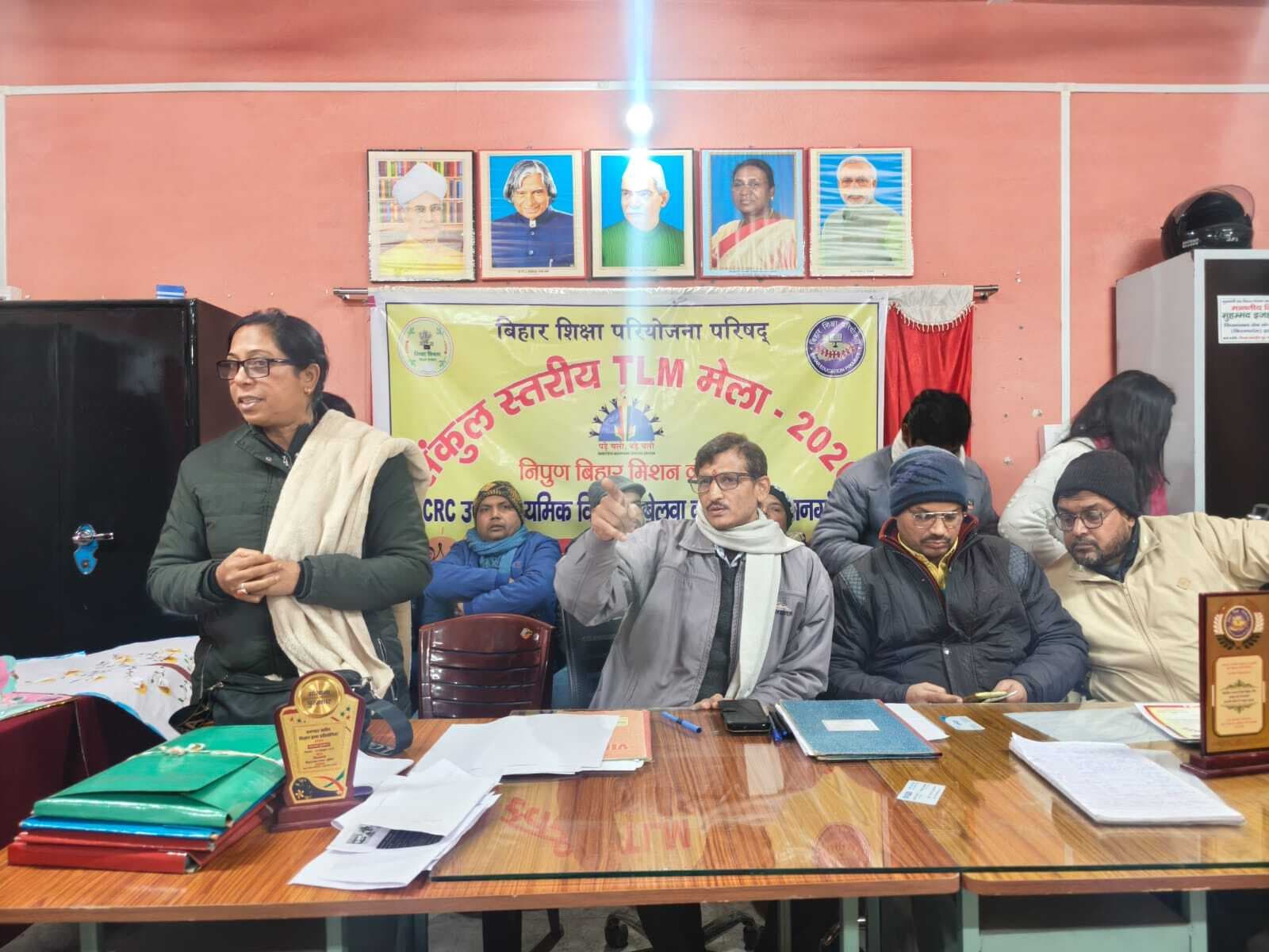 टीएलएम मेला में शिक्षकों ने दिखाई अपनी रचनात्मकता