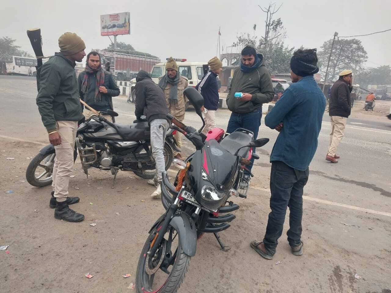 वाहन चालकों से वसूला गया 32 हजार जुर्माना