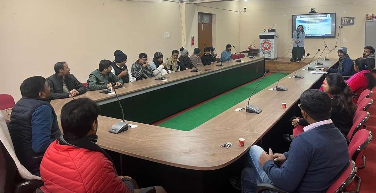 इंजीनियरिंग कॉलेज में टीचिंग व नॉन टीचिंग कर्मियों को दी गयी लैंगिक उत्पीड़न से संरक्षण की जानकारी