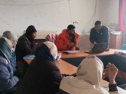 किसानों को केसीसी ऋण और मखाना खेती में प्रशिक्षण देने पर जोर