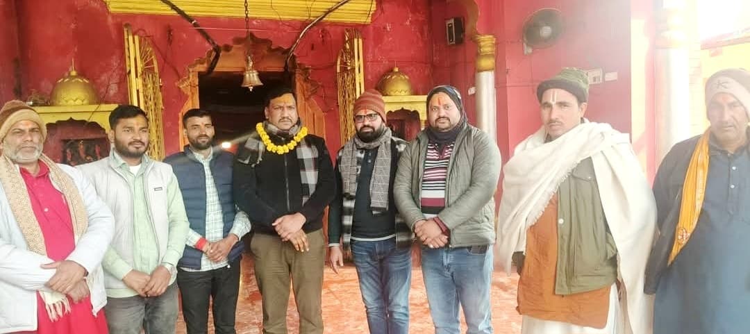 गोह विधायक ने  बाबा दुधेश्वर नाथ पर जलाभिषेक कर क्षेत्र की खुशहाली की कामना की