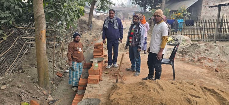 प्रभात इंपैक्ट, नाला निर्माण कार्य में अनियमिता पर लगायी फटकार