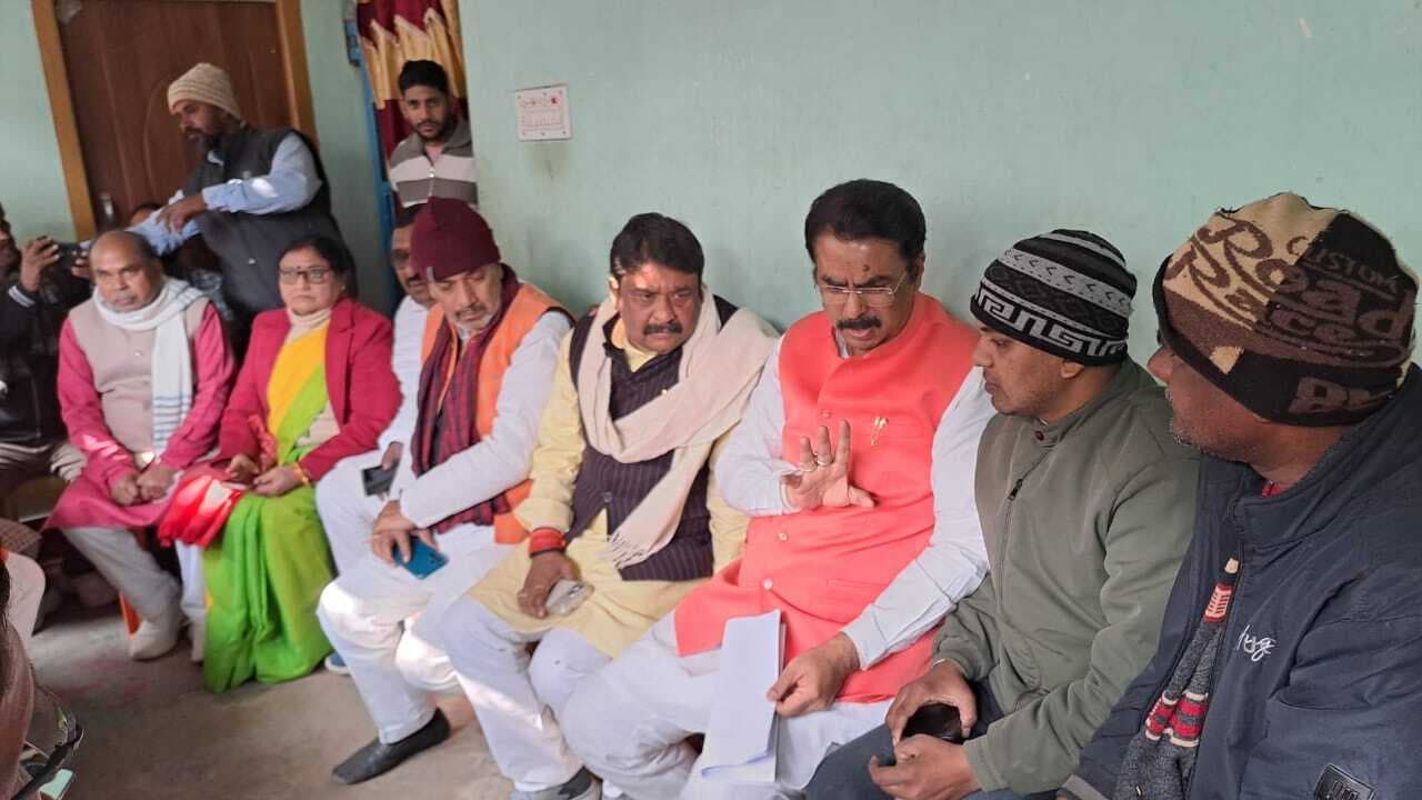Samastipur News:भाजपा प्रदेश अध्यक्ष ने की मृतक के परिजनों से मुलाकात