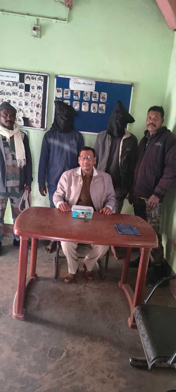 Deoghar News : अधिकारी बनकर साइबर ठगी करने वाले दो आरोपित गिरफ्तार