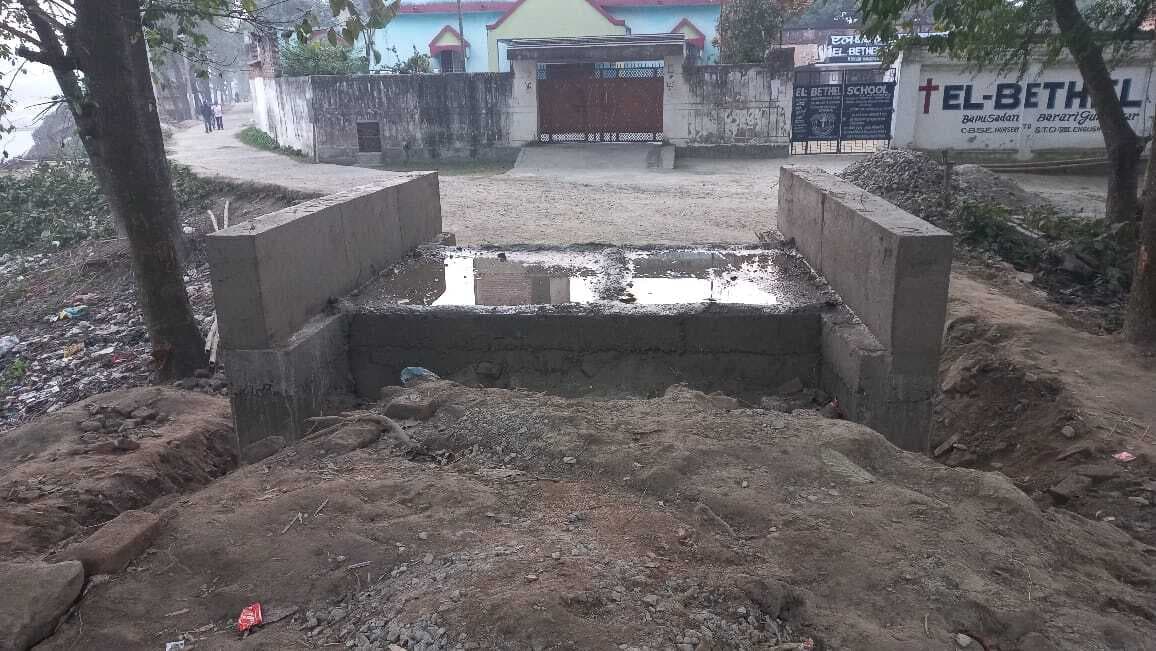 नपं में बन रहे आरसीसी कलवर्ट पर उठ रहे सवाल