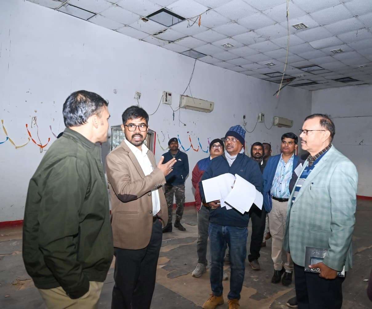 Deoghar News : चुनाव को लेकर सुरक्षा, विधि-व्यवस्था व यातायात प्रबंधन सुनिश्चित करें : डीसी