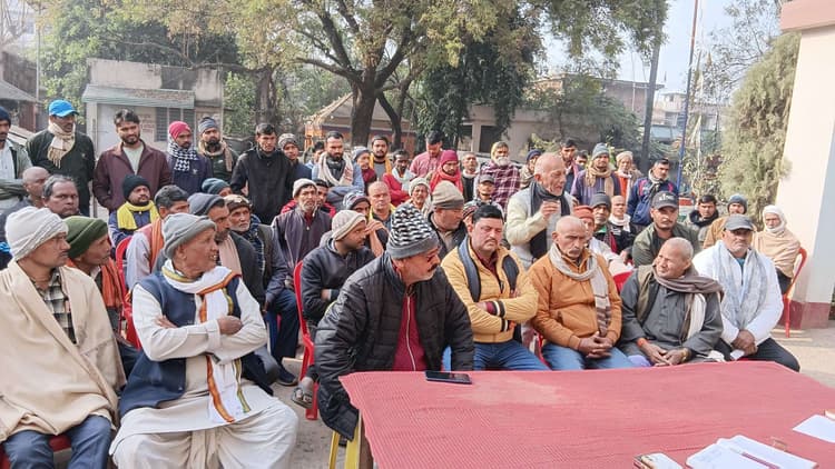 अदाणी सीमेंट फैक्ट्री में बिजली आपूर्ति का मामला गहराया