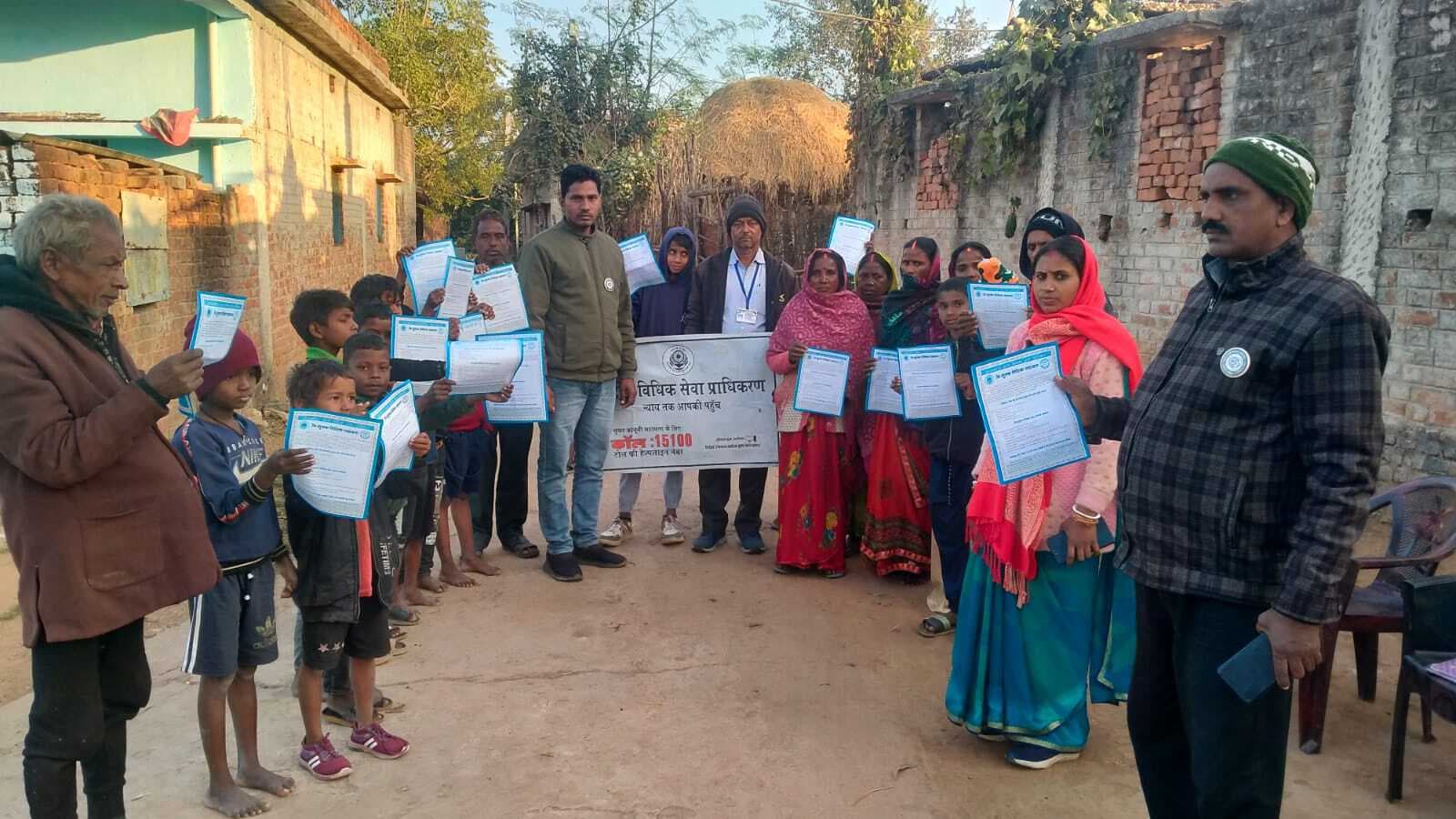 Giridih News :विधिक सहायता केंद्र ने चलाया कानूनी जागरूकता सह साक्षरता कार्यक्रम