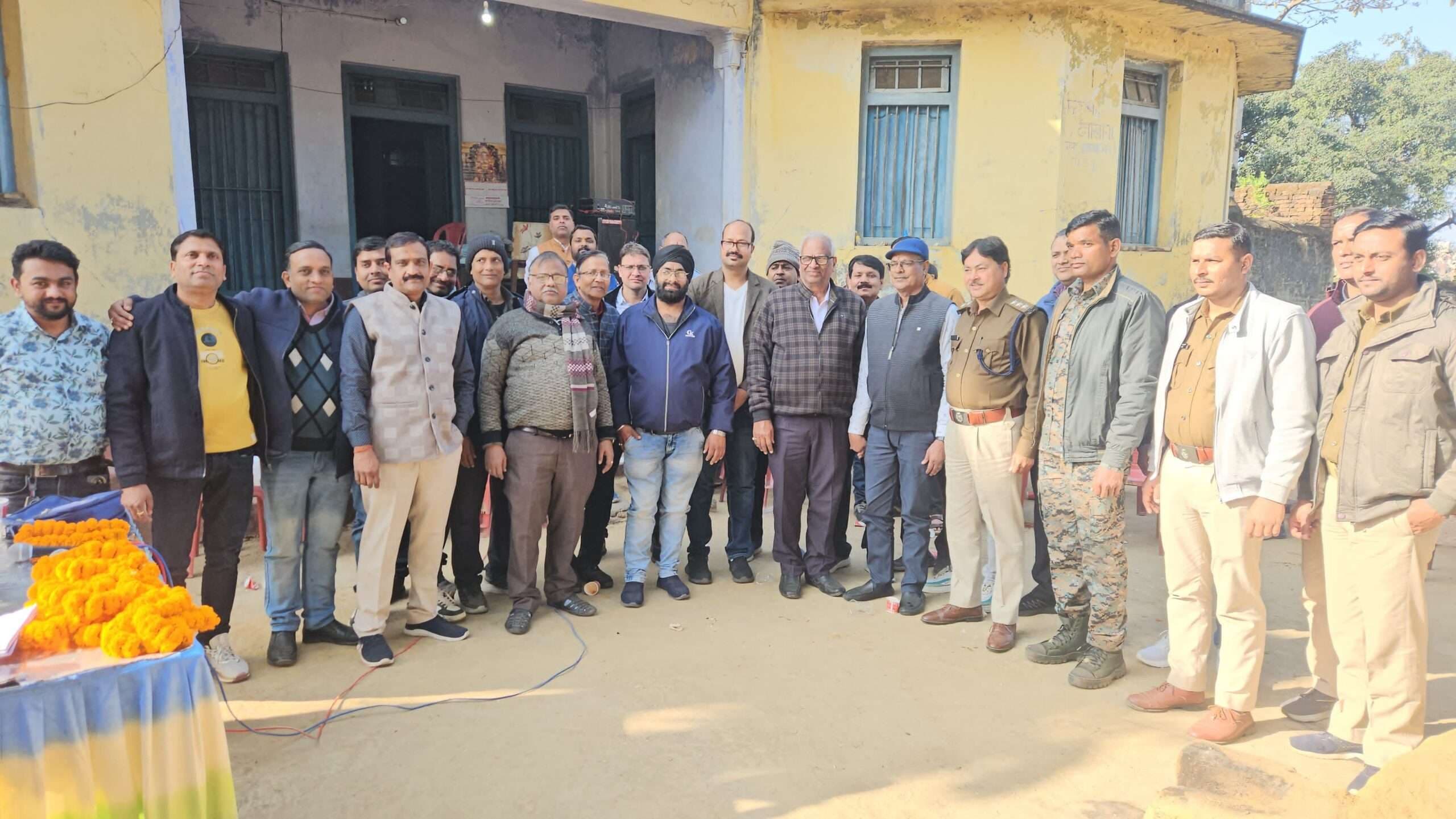 Giridih News :जिला वस्त्र व्यवसायी संघ की वार्षिक आमसभा सह पिकनिक