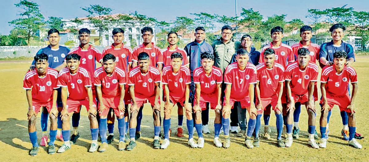 Chaibasa News : श्रीचंद्र भांज को हरा केयू प्री सेफा में