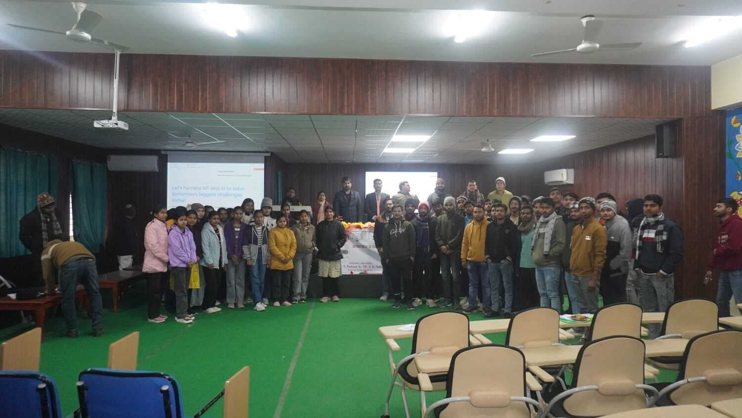 एआई कार्यशाला के पांचवें दिन आईओटी व चिकित्सा क्षेत्र पर विशेषज्ञों दिया व्याख्यान