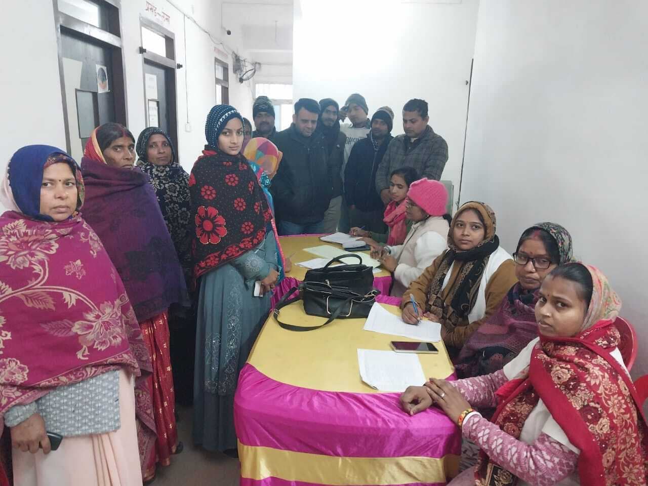 गर्भवती महिलाओं की हुई स्वास्थ्य जांच, खान-पान पर ध्यान देने की दी गयी सलाह