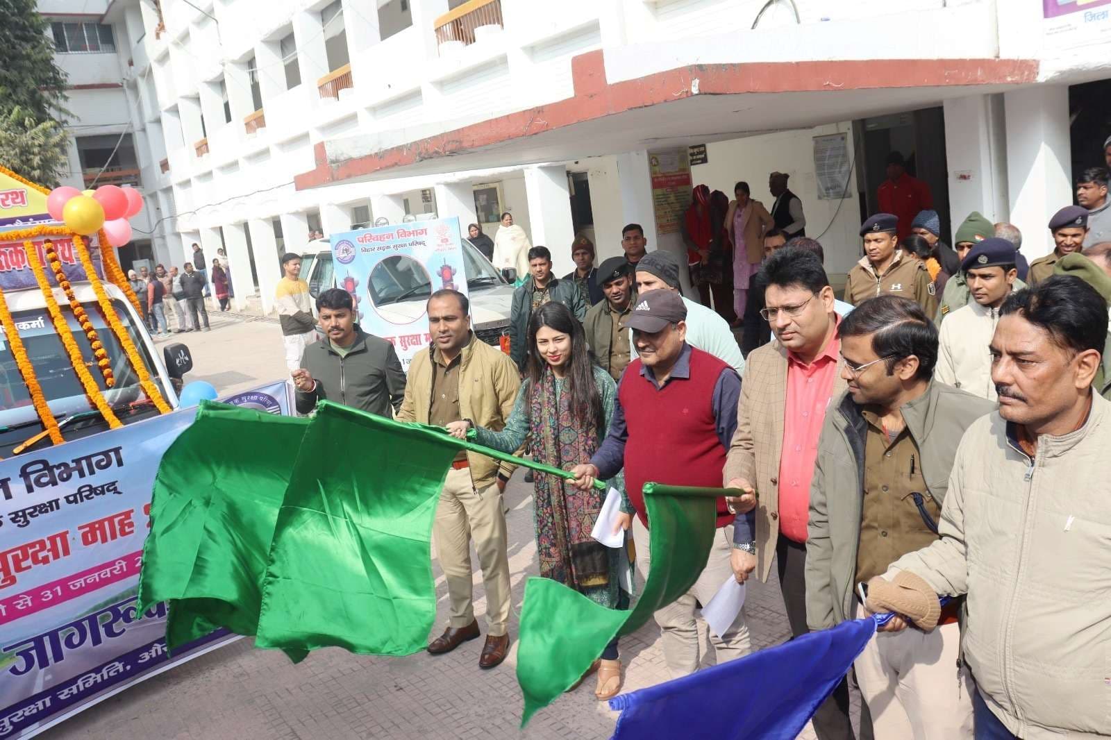 सड़क सुरक्षा के प्रति लोगों को किया गया जागरूक, विभिन्न गतिविधियों का हुआ आयोजन