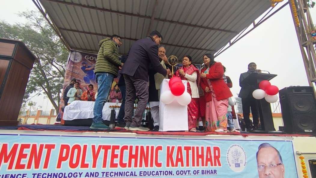 पॉलिटेक्निक कॉलेज में वार्षिक खेलकूद व साहित्यिक सांस्कृतिक महोत्सव उमंग 2026 का भव्य शुभारंभ