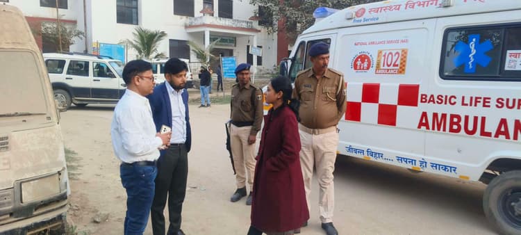 सदर अस्पताल परिसर में खड़ी रहने वाली निजी एंबुलेंस पर रोक, दलालों पर कसा शिकंजा