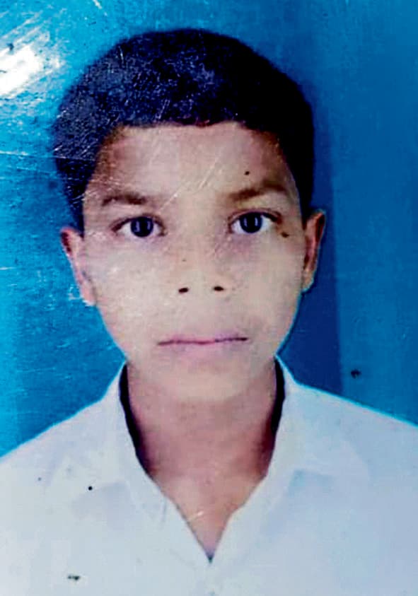 Chaibasa News : स्कूल में कबड्डी खेलते समय घायल 8वीं के छात्र की मौत