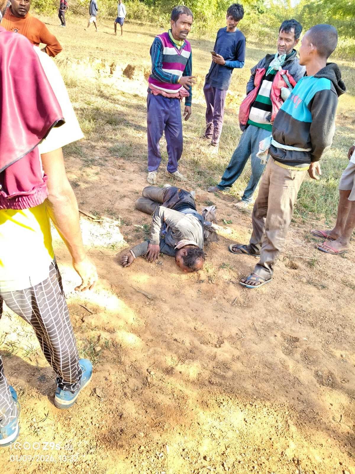 Chaibasa News : तीन राज्यों की टीम का इंटर-स्टेट रेस्क्यू ऑपरेशन शुरू, शाम में सीमा पार हुआ हाथी, रात में लौटा