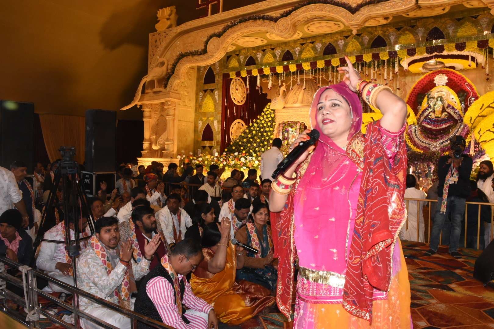 Dhanbad News: श्याम गुणगान महोत्सव में भजनों पर झूमे श्रद्धालु