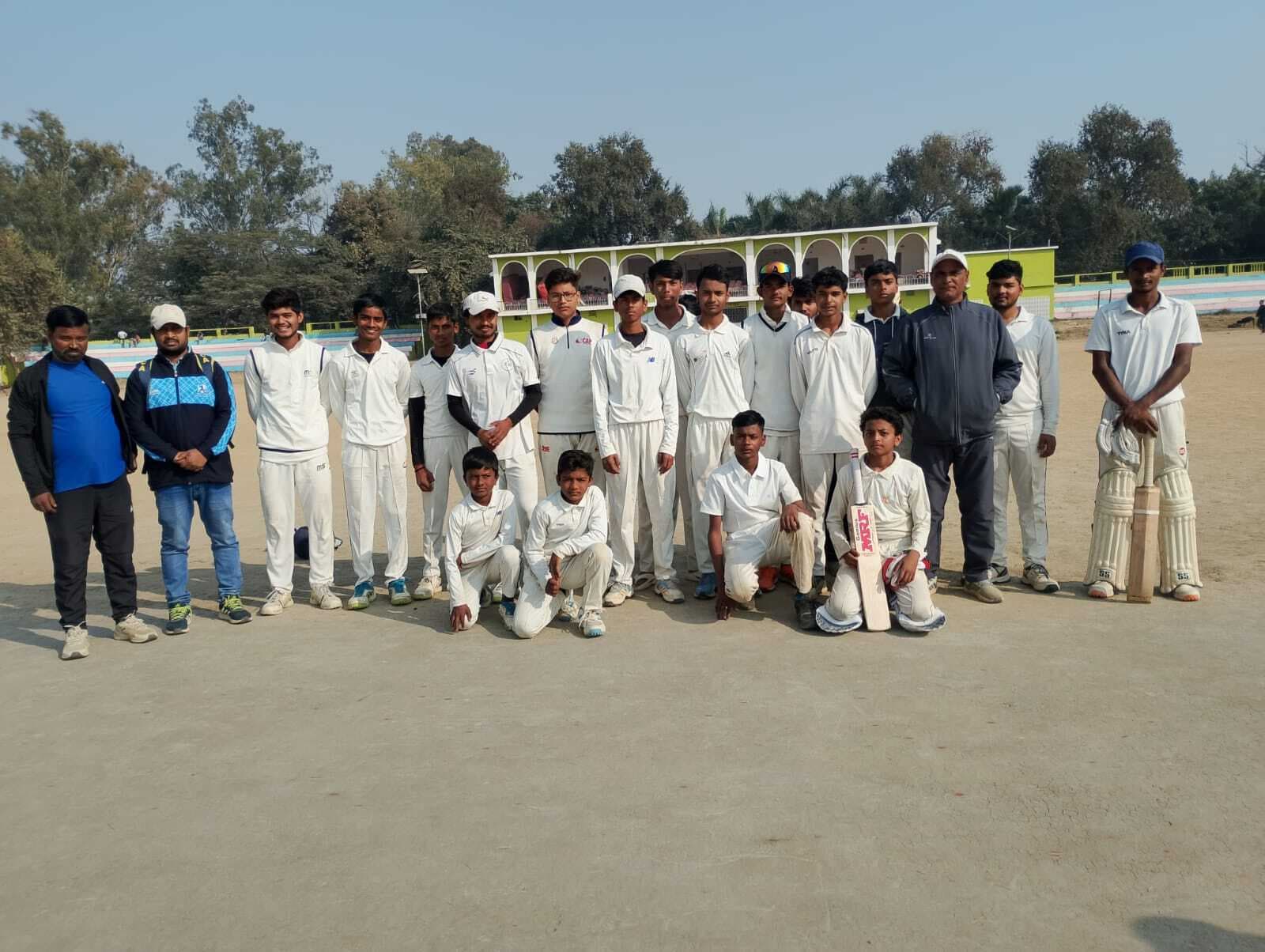 ऋषिकेश के धमाकेदार शतक से मेंटोर ने जूनियर कुदरा को 139 रनों से हराया