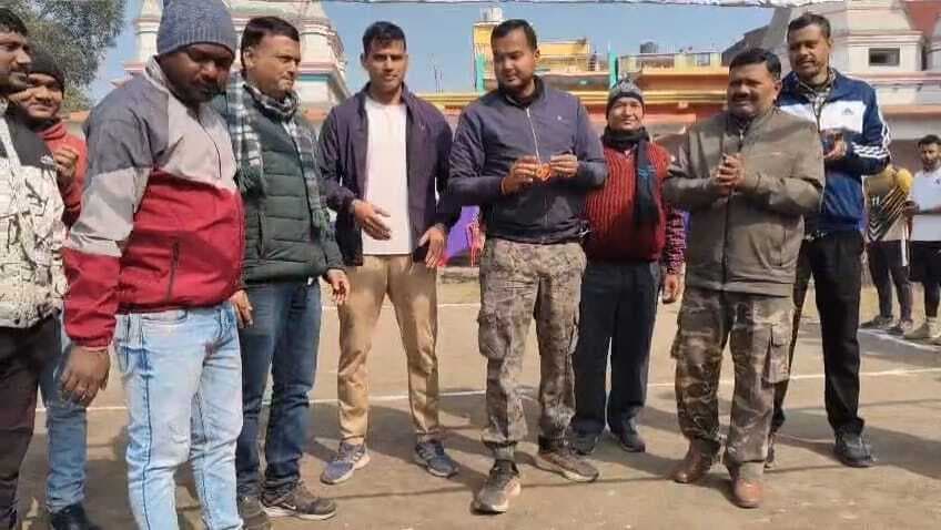 ललमटिया शिव मंदिर के पास वॉलीबॉल टूर्नामेंट शुरू
