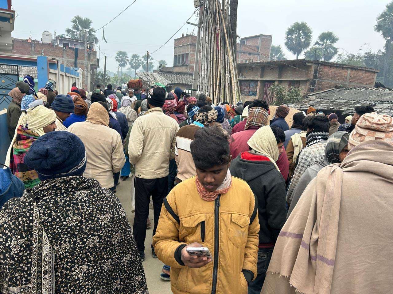 Samastipur News:समस्तीपुर में मौत का ''डबल अटैक'': 24 घंटे में दो फंदे, दो मौतें! कहीं सुसाइड नोट में लिखी प्रताड़ना, तो कहीं झोपड़ी में खत्म हुई जिंदगी