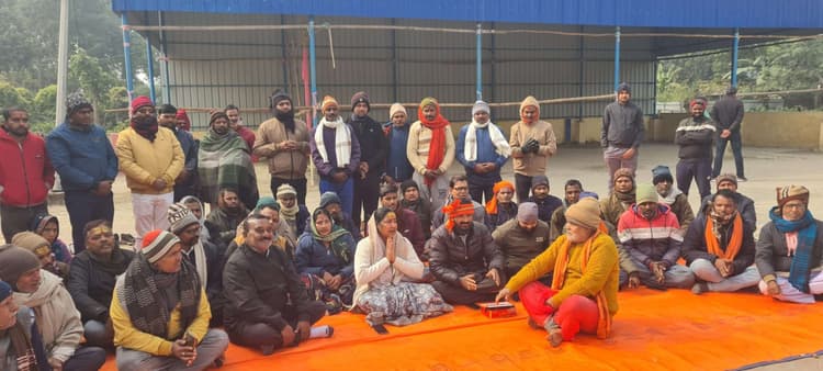 शिवालय में विधायक ने किया ओमकार जाप