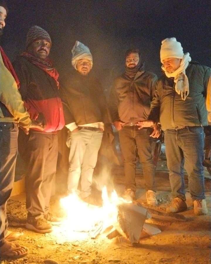 आजमनगर अंचल ने उपलब्ध कराया अलाव