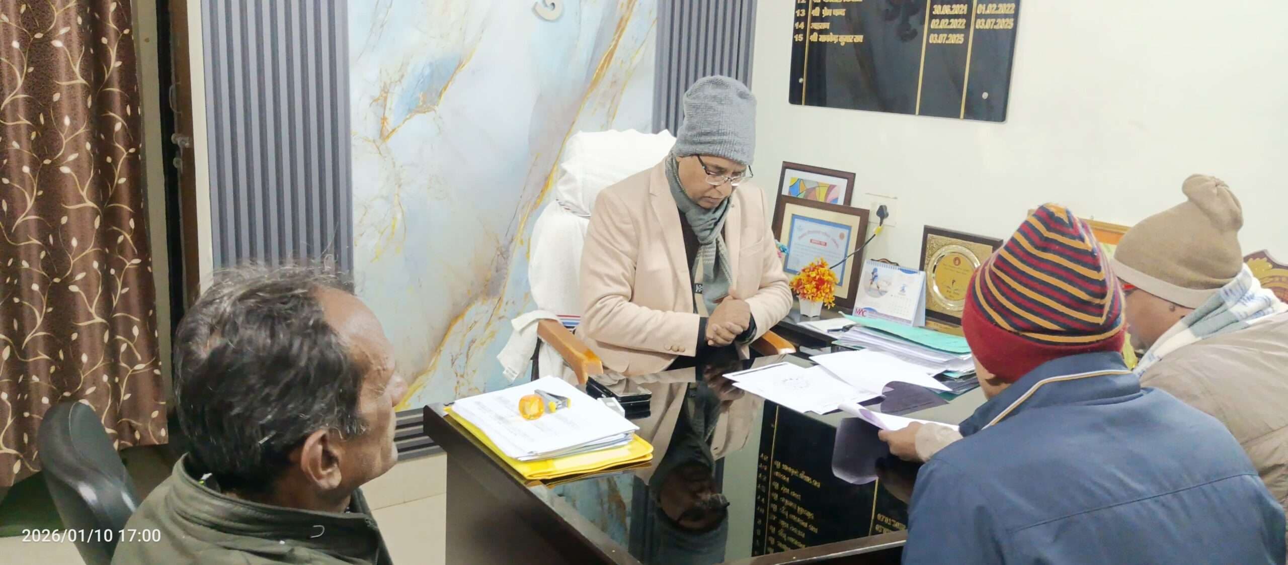 प्राथमिक शिक्षक संघ गोपगुट के प्रतिनिधिमंडल डीइओ से मिला