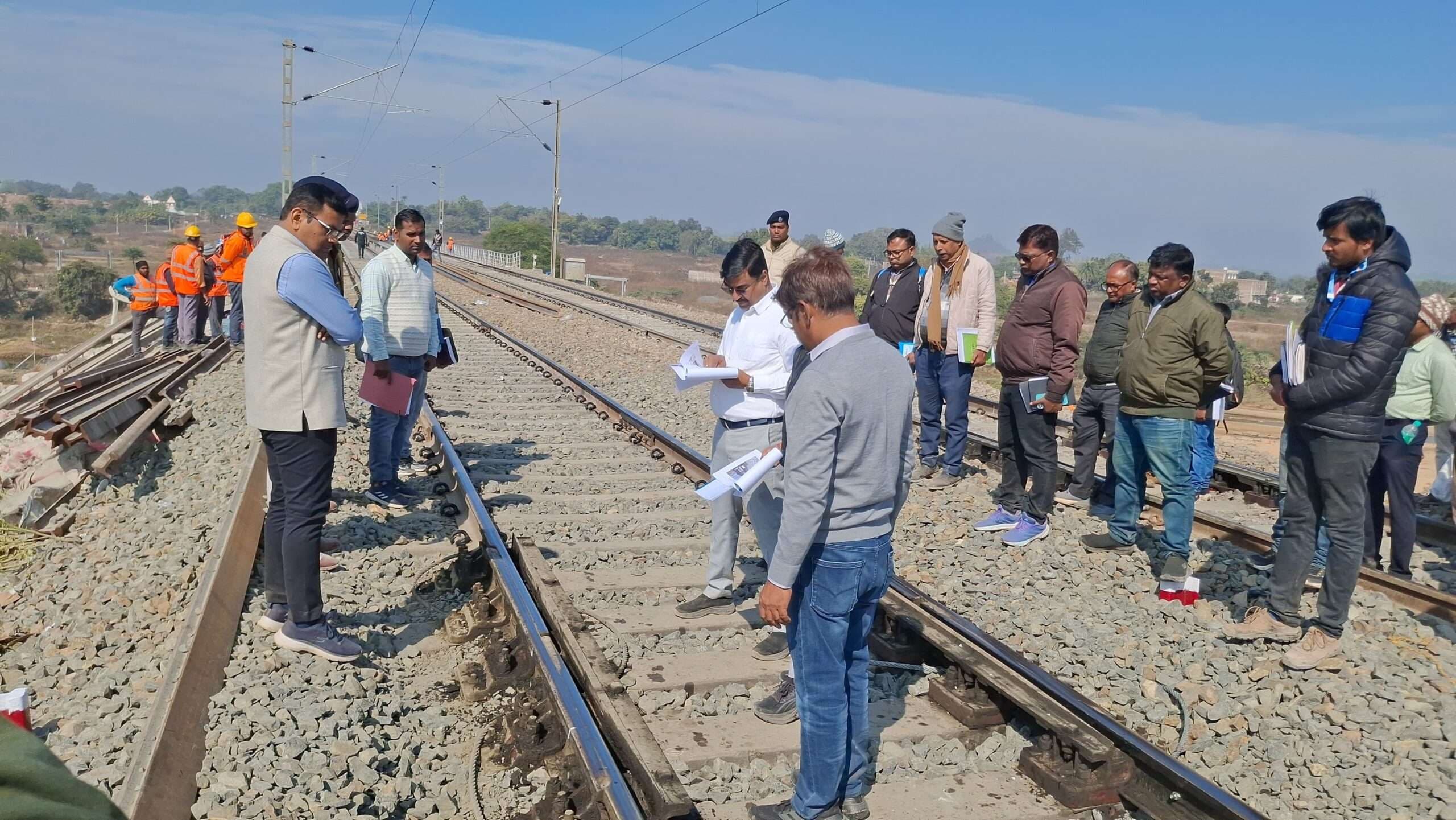 सीआरएस का तीन घंटे तक मैराथन निरीक्षण, तकनीकी पहलुओं पर अफसरों से की पूछताछ