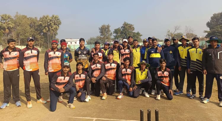 सुनील ज्वाला जिला क्रिकेट लीग में बजरंग क्रिकेट ने अकोढ़ीगोला इलेवन को 52 रनों से हराया